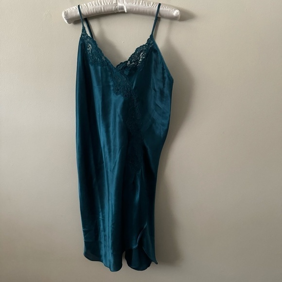 Vintage satin luxury lace trimmed  slip dress m/l - Picture 6 of 8